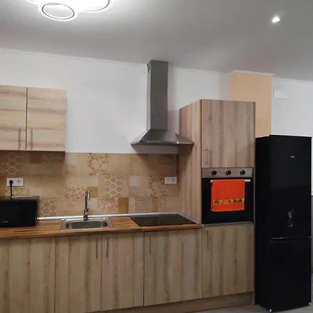 Mediterranean Glow شقة لقنت